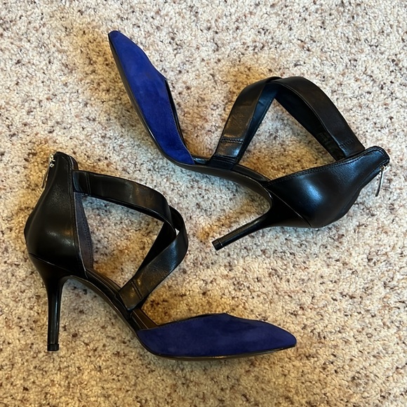 Enzo Angiolini Eacoadi Blue Suede Heels - Picture 5 of 13